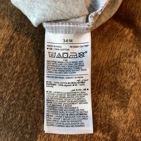 NEW Old Navy Baby Hearts & Lady Bug Onesie bundle 3-6 Months - Picture 15 of 15